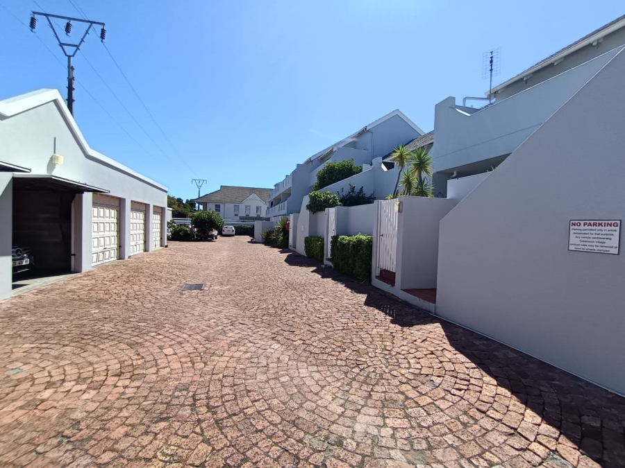 2 Bedroom Property for Sale in Rondebosch Western Cape